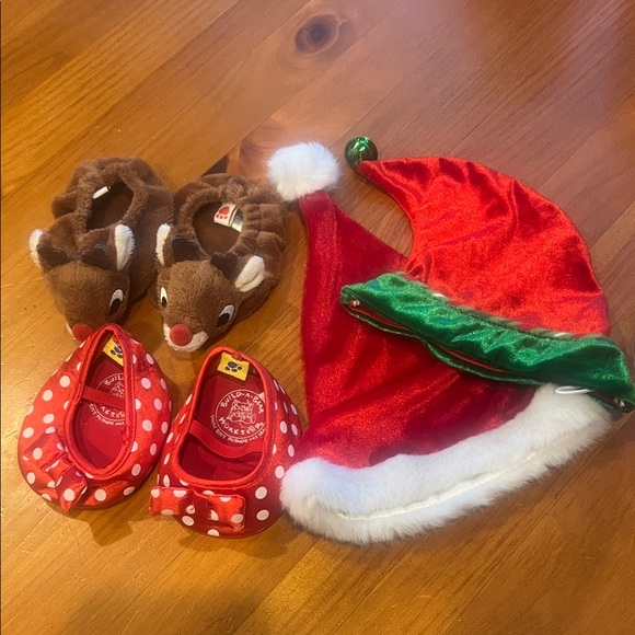 Build A Bear holiday Bundle Rudolph shoes,Red Polka Dot Shoes and 2 Holiday hats - Picture 1 of 4